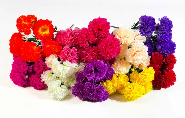 Гвоздики искусственные